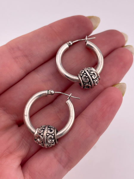rhodium plated sterling silver 7/8" hoops w/ spinning enhancers earrings
