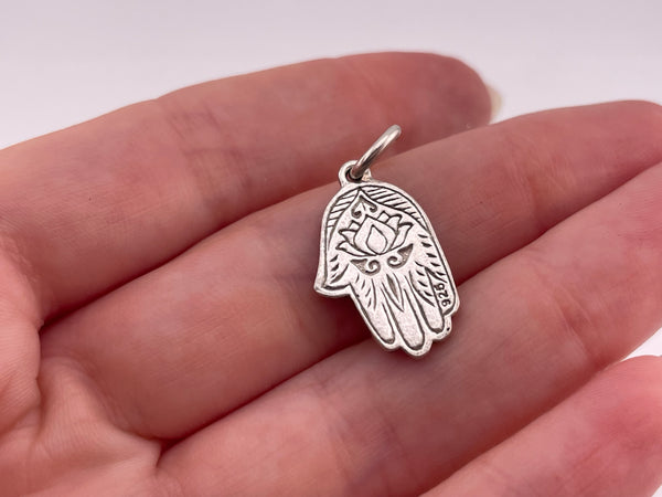 sterling silver hamsa hand pendant