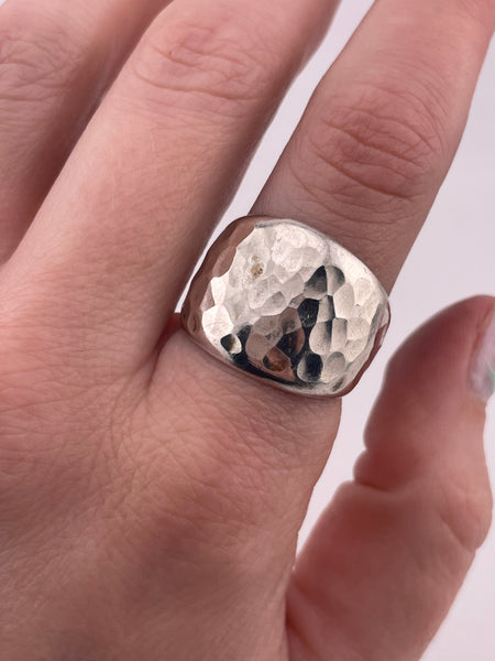 size 8.5 sterling silver chunky heavy stoneless hammered ring