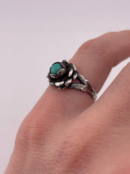 size 6 sterling silver synthetic turquoise flower ring