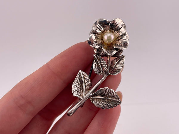 sterling silver synthetic pearl flower brooch