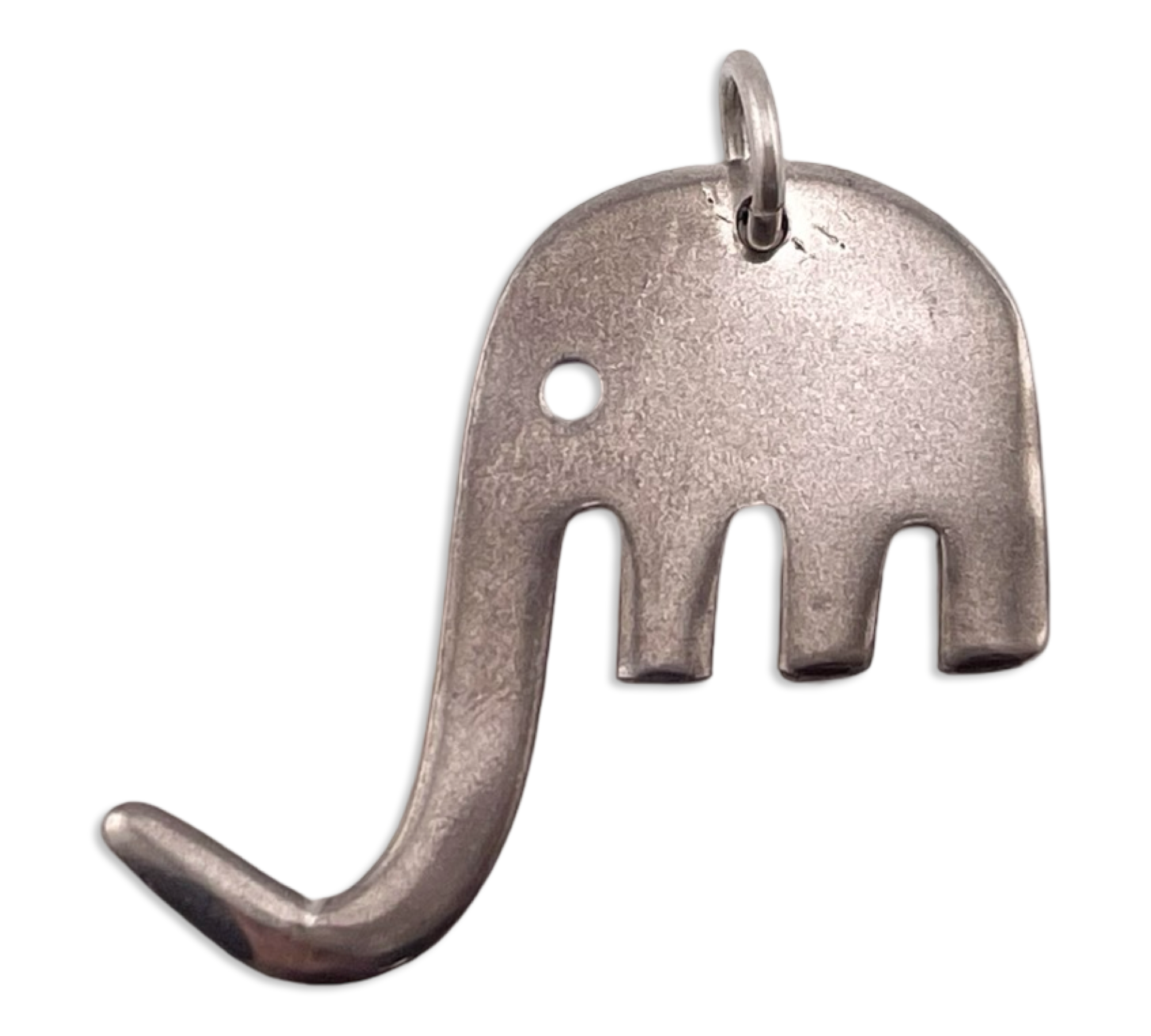 sterling silver elephant pendant