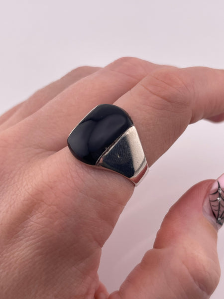 size 9.5 sterling silver black resin ring