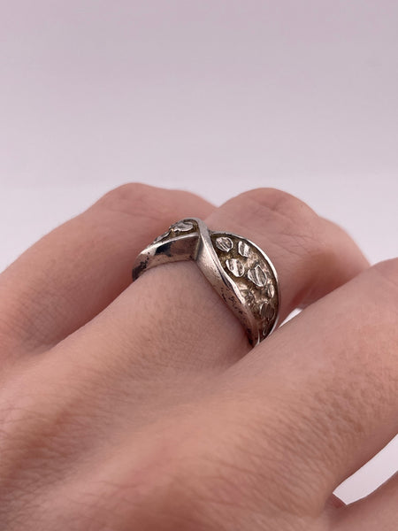 size 7.25 sterling silver stoneless nugget style ring