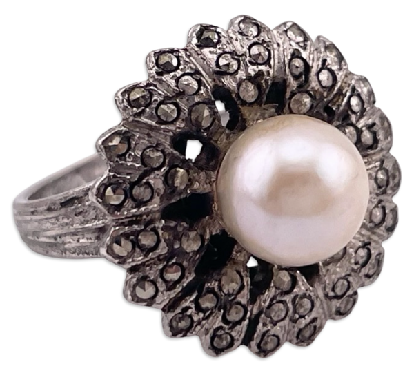 size 6.25 sterling silver rhodium plated marcasite faux pearl ring