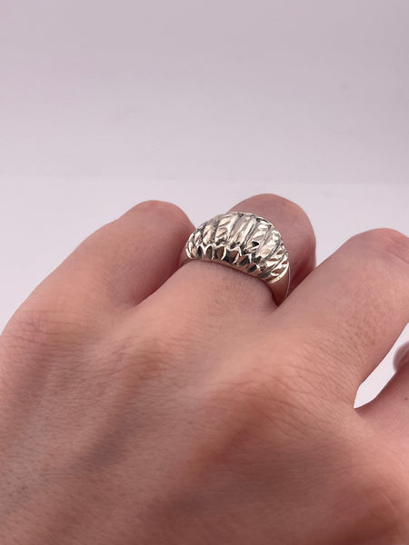 size 7.25 sterling silver stoneless textured diamond cut design ring