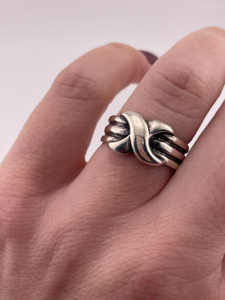 size 7.75 sterling silver stoneless 'x' band ring