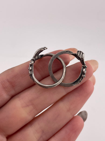 sterling silver MMA new old stock clasped hands gimmel ring