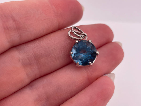 sterling silver faceted topaz pendant ***Cracked Stone***