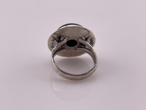 size 7.5 sterling silver round black agate ring