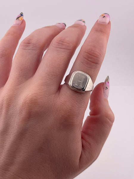 size 8.75 sterling silver 'H' initial signet ring
