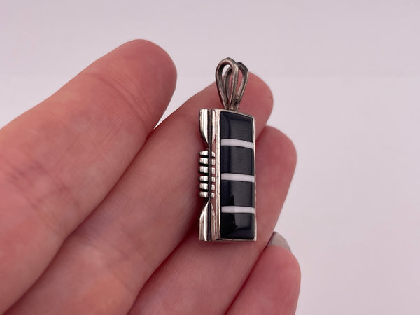 sterling silver onyx white stone pendant