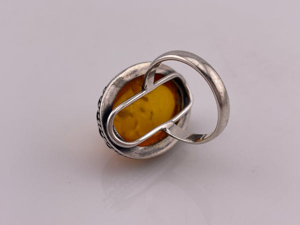 size 8 sterling silver scallop design oval amber ring