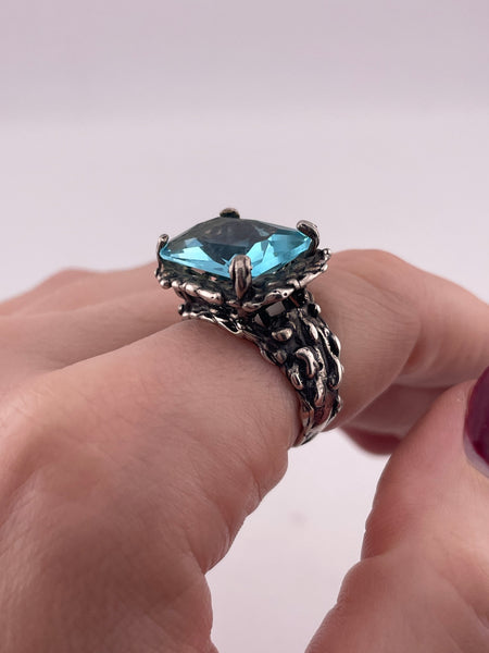 size 7.25 sterling silver faceted blue glass brutalist setting ring