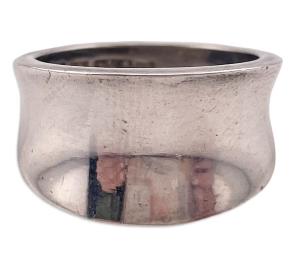 size 8 sterling silver stoneless concave ring