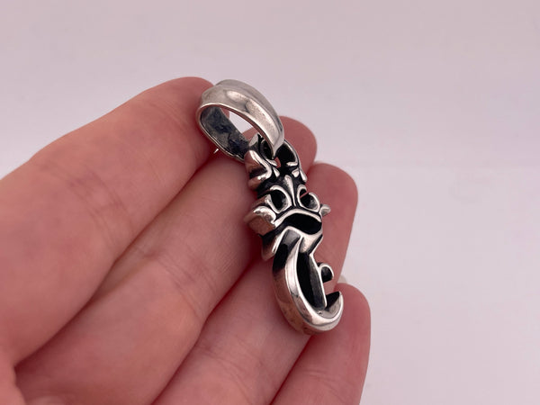sterling silver Bill Wall olde English 'T' letter initial pendant