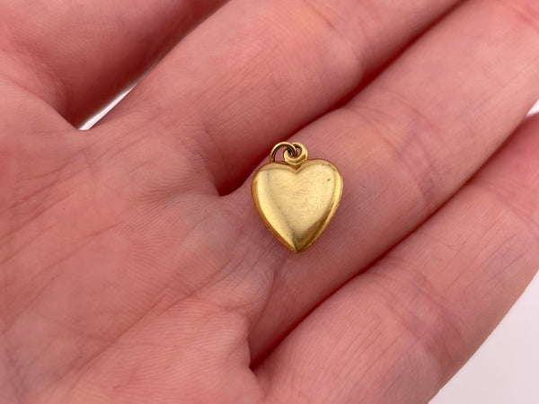 14k yellow gold puffy heart pendant