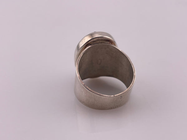 size 6.5 sterling silver DRT faceted oval amethyst ring