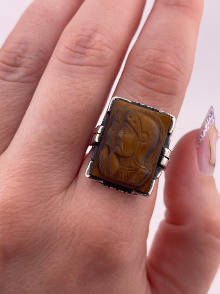 size 9 sterling silver tigers eye two knights cameo ring