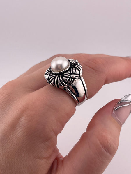 size 7 sterling silver faux pearl ring