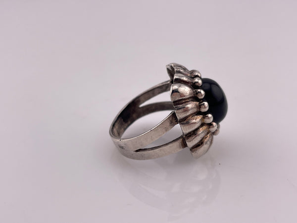 size 8.5 sterling silver synthetic onyx ring