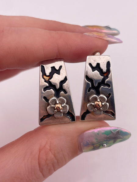 sterling silver & 14k gold flower resin lever-back post earrings