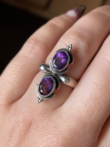 size 6 sterling silver faceted double amethyst ring