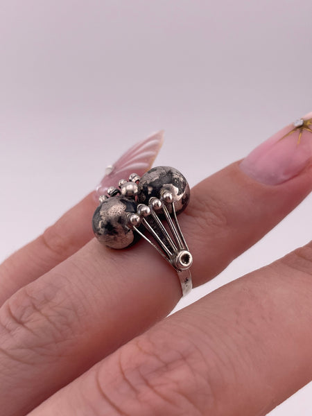 size 3.75 sterling silver Mexican dome ring ***AS IS***