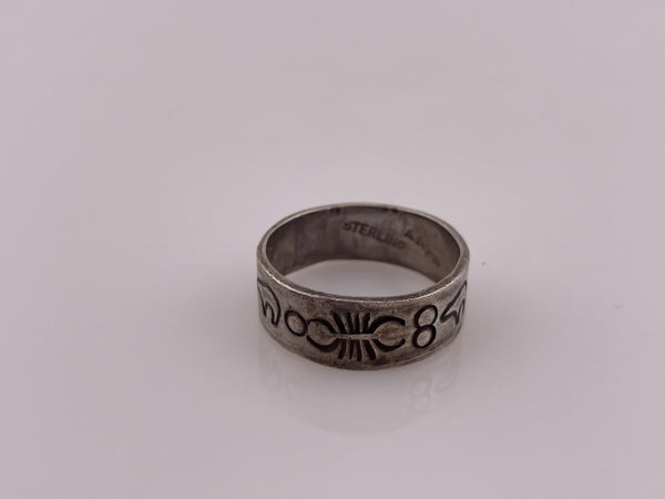 size 7.5 sterling silver stamped bear design band ring