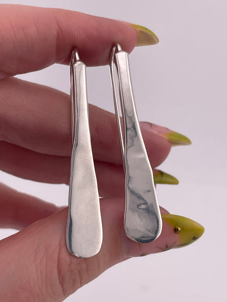 sterling silver stoneless long hammered paddle dangle earrings
