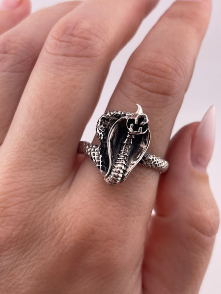 size 13 sterling silver cobra snake ring