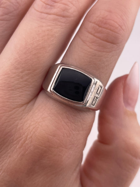 size 9.75 sterling silver onyx 'GD' letters initials ring