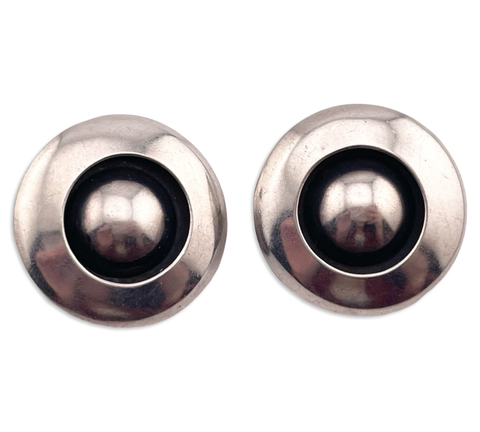 sterling silver stoneless circle clip on earrings
