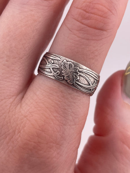 size 8.75 sterling silver gold plated floral band ring
