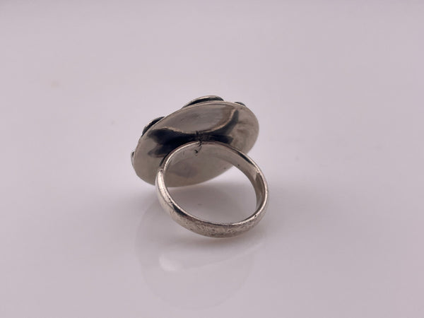size 5.75 sterling silver stoneless round abstract ring