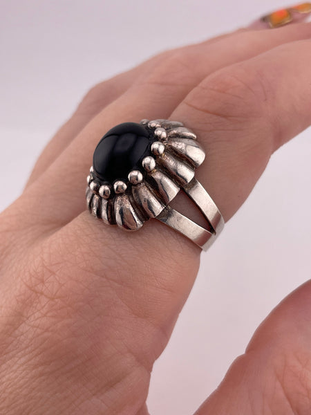 size 8.5 sterling silver synthetic onyx ring