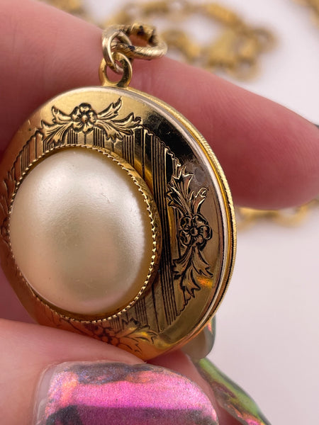 costume 1928 vintage faux pearl locket necklace