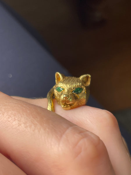 size 6.75 18k gold vintage P. Cordier emerald cat panther ring