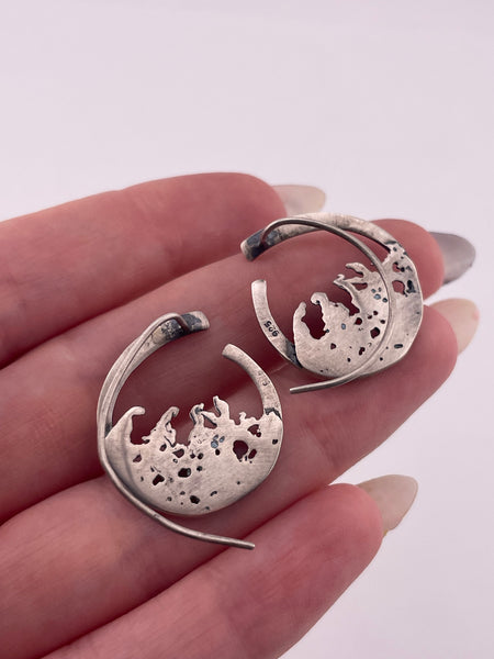 sterling silver textured ocean wave threader earrings