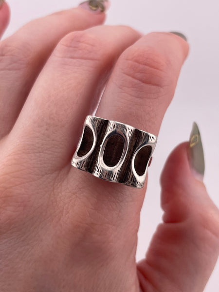 size 7.5 sterling silver abstract artisan stoneless ring