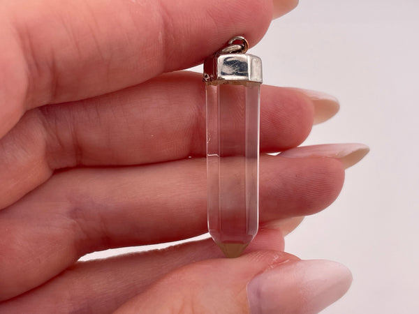 sterling silver quartz crystal point pendant