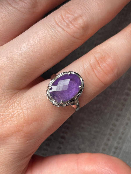 size 8.25 sterling silver faceted amethyst ring ***AS IS***