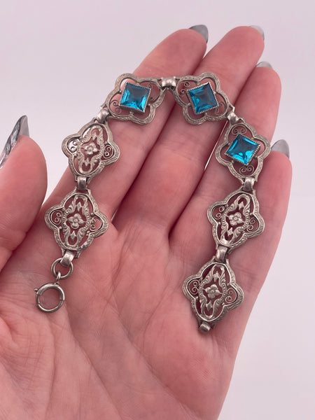 sterling silver 6-3/4" faceted blue glass flower bracelet ***AS IS***