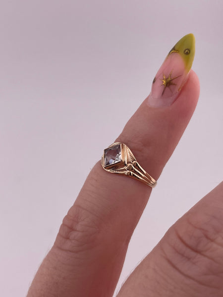 size .75 10k yellow gold faceted rhinestone ring