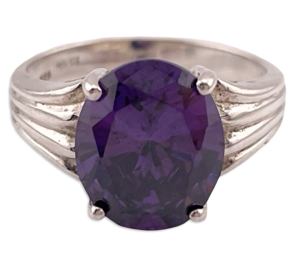 size 8 sterling silver faceted purple CZ ring