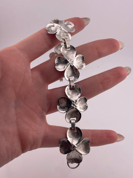sterling silver 7-5/8" dogwood flower link bracelet