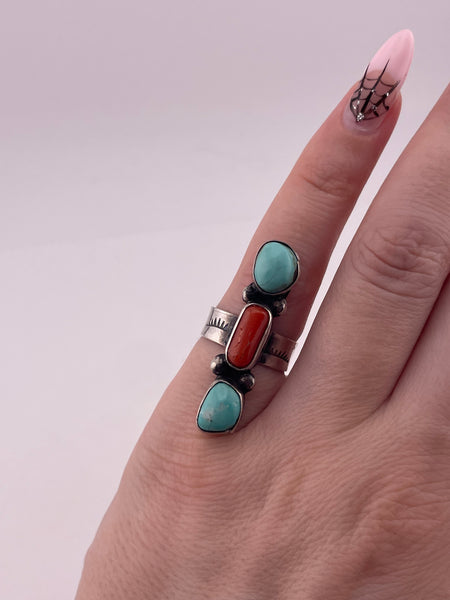 size 4.25 sterling silver three stone turquoise & coral signed LC ring