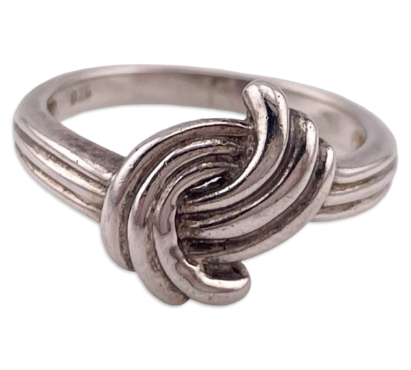 size 7.25 sterling silver stoneless lined ring