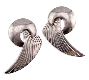 sterling silver stoneless fan design pressed post earrings
