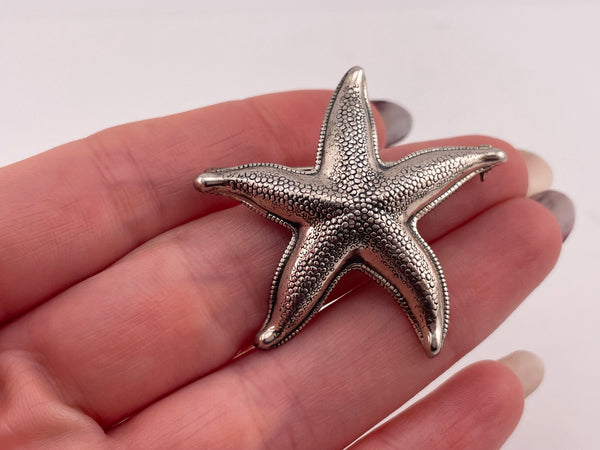 sterling silver pressed rhodium plated starfish brooch pin